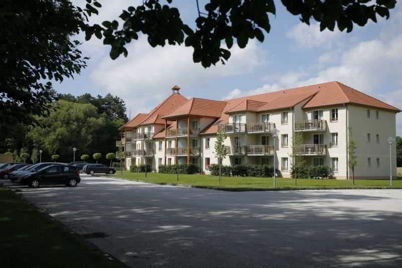 Residence Vtf Les Allees Du Green Levernois Ngoại thất bức ảnh