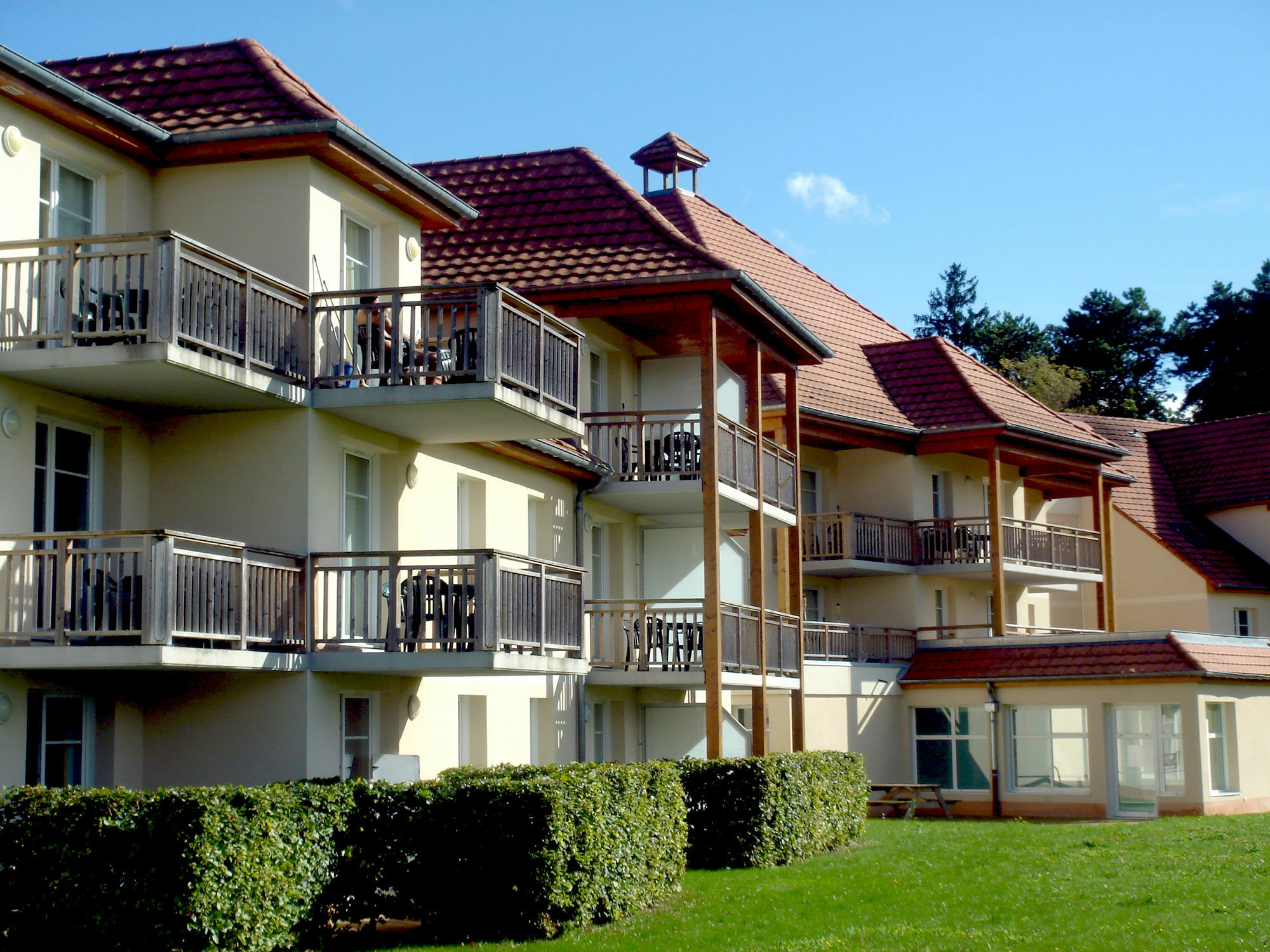 Residence Vtf Les Allees Du Green Levernois Ngoại thất bức ảnh